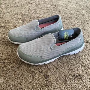 Athletic Works slip on sneakers 7.5 NWT cool wave